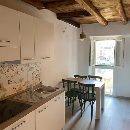 Prima Del Cielo -appartamento Monti Apartman *