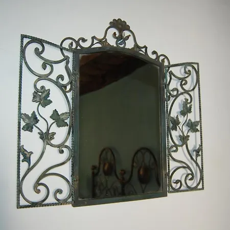 Prima Del Cielo -appartamento Monti 아파트 에시노 라리오